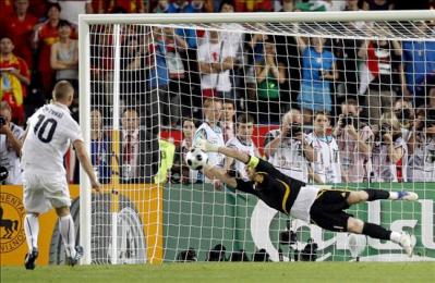 Iker para el penalti de De Rossi, 2008