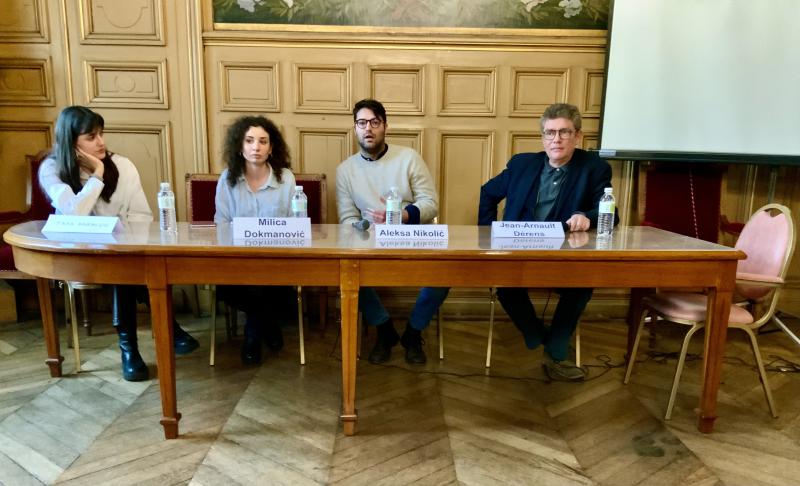 Mesa redonda en la Jornada literaria de Le Courrier des Balkans.